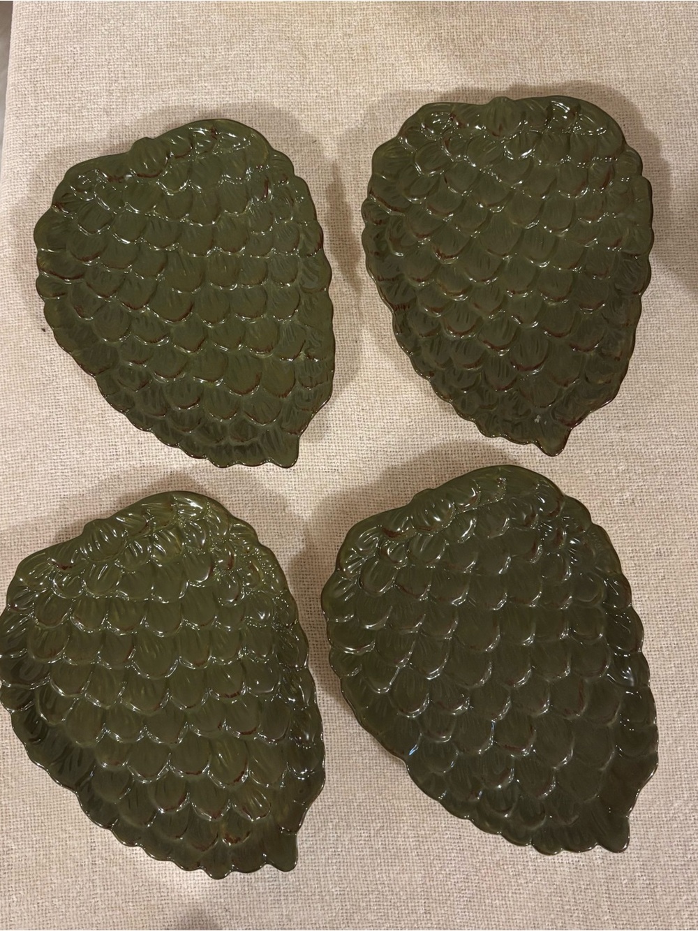 B W Next Set of Ceramic Plates
